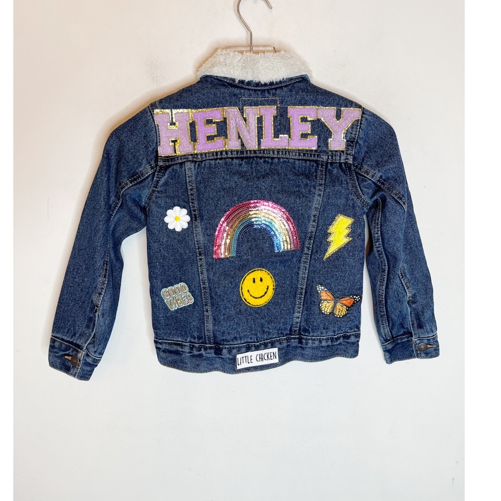 Levi’s Denim Sherpa Jacket Personalized with Patches. Size 6